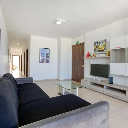 Lovely & Spacious 3br Penthouse In Swieqi By 360 Estates
