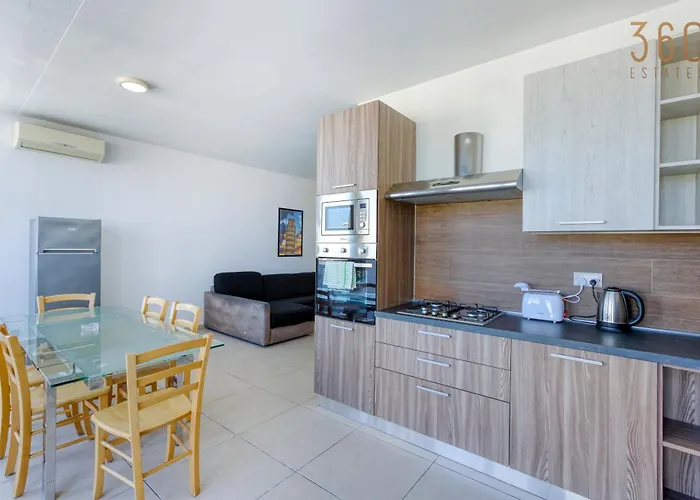 Apartman Lovely & Spacious 3br Penthouse In Swieqi By 360 Estates